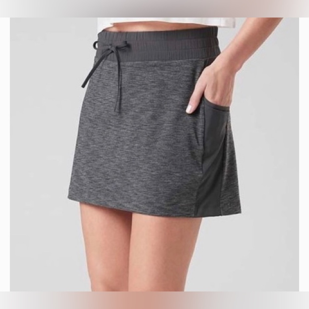 Athleta Athleisure Skort Excursion Hybrid Skort Black Heather Small Workout Wear